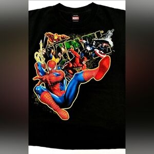 Vtg 2000s Marvel Mad Engine Superheroes T-Shirt Youth 18-20 (L)
